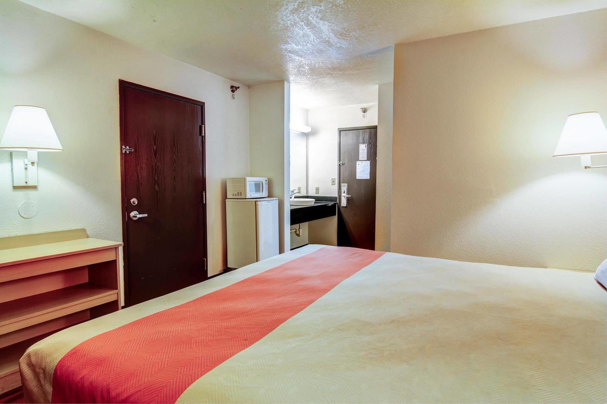 Motel 6-Columbia, Mo - East Luaran gambar