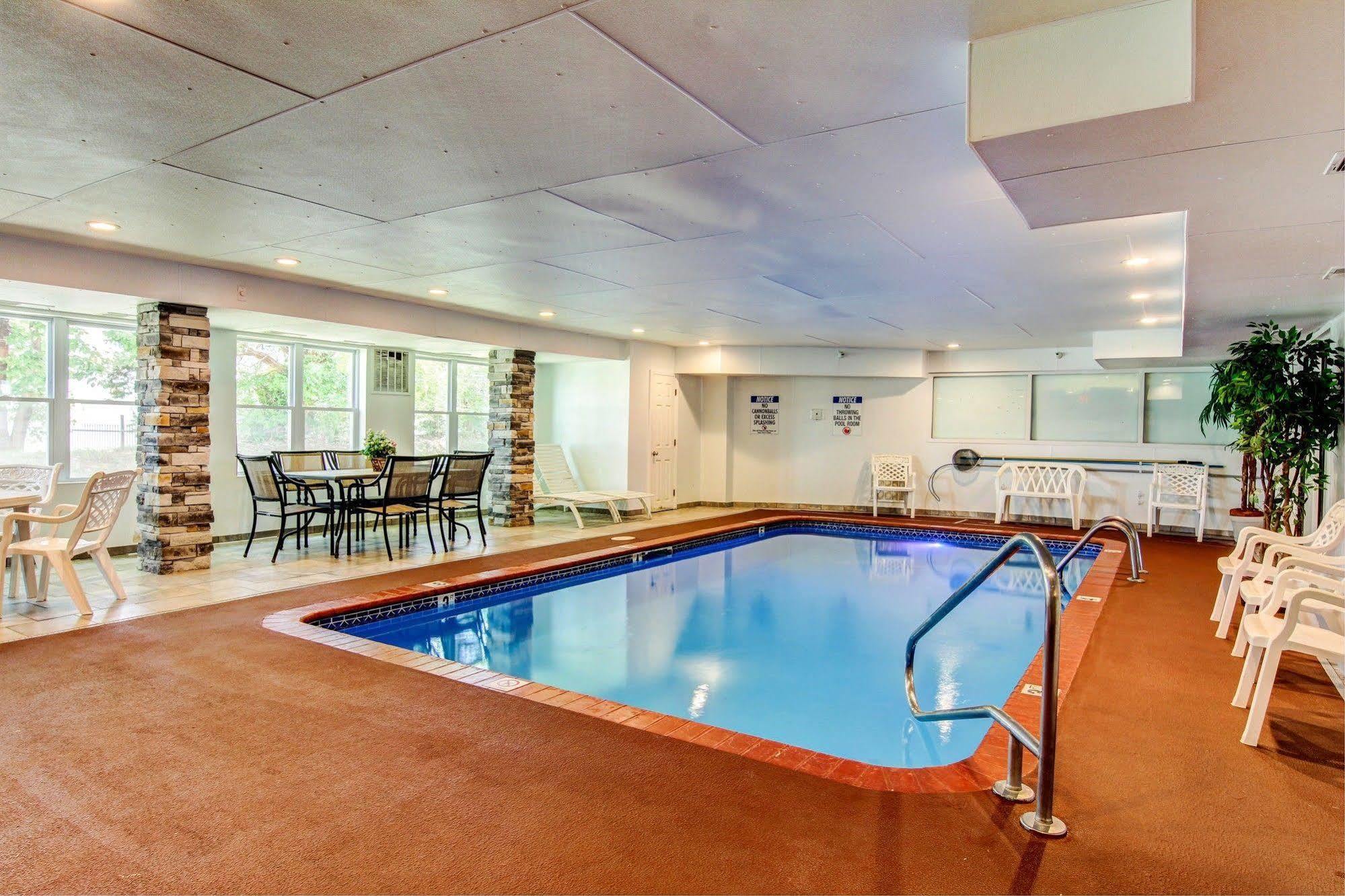 Motel 6-Columbia, Mo - East Luaran gambar